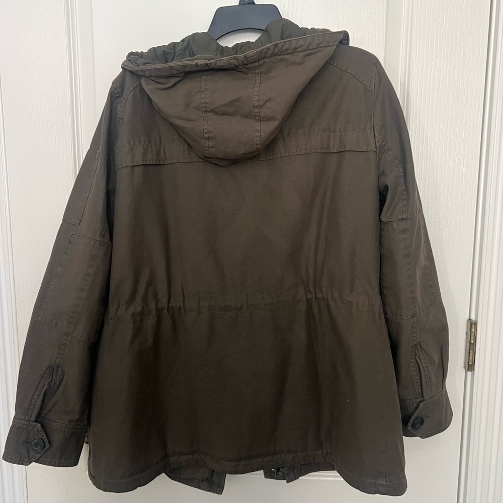 Levi's Women's Utility Jacket in Olive - Picture 3 of 9